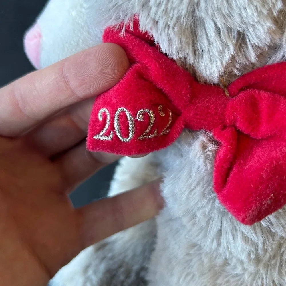 PetSmart Lucky Plush Toy 2022 Grey Cat Squeaky Stuffed Animal Red Bow NWT